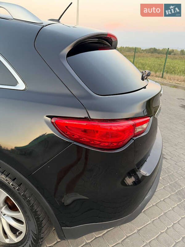 Позашляховик / Кросовер Infiniti FX 35 2008 в Новомосковську