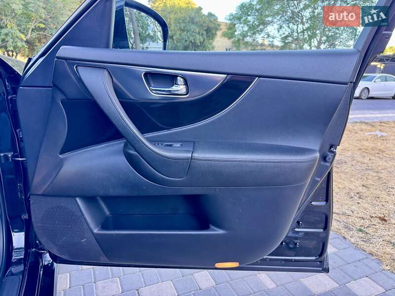 Позашляховик / Кросовер Infiniti FX 35 2008 в Одесі