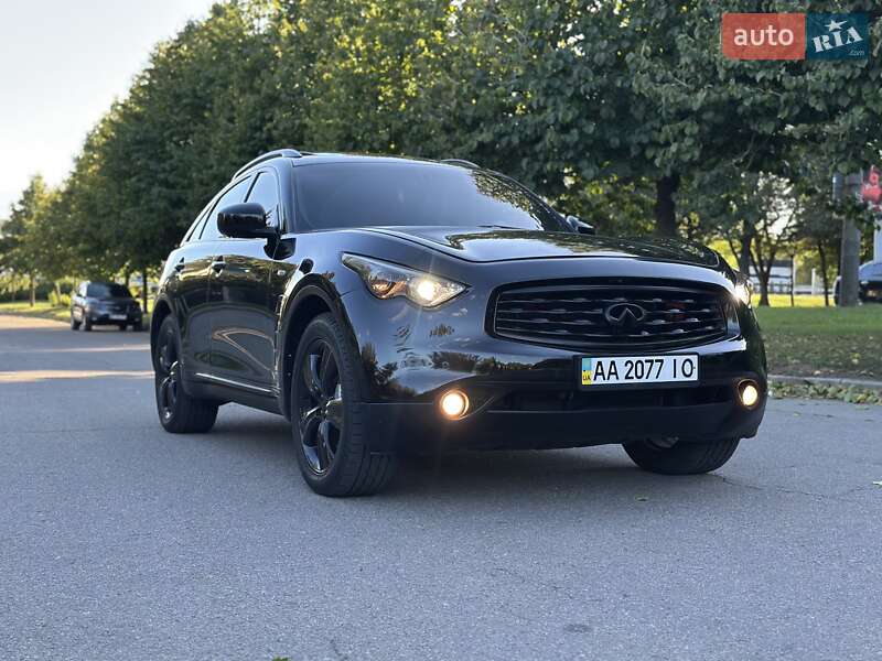 Позашляховик / Кросовер Infiniti FX 35 2008 в Умані