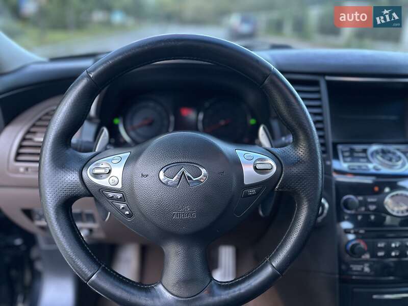 Позашляховик / Кросовер Infiniti FX 35 2008 в Умані