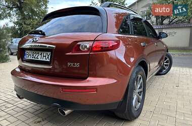 Внедорожник / Кроссовер Infiniti FX 35 2007 в 