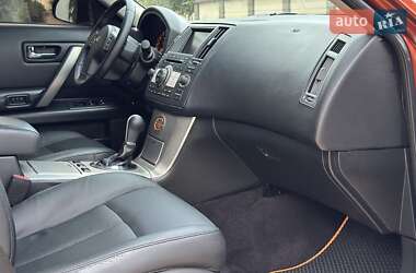 Внедорожник / Кроссовер Infiniti FX 35 2007 в 