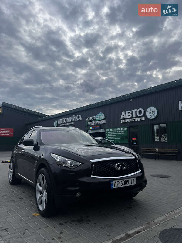 Внедорожник / Кроссовер Infiniti FX 35 2009 в Запорожье