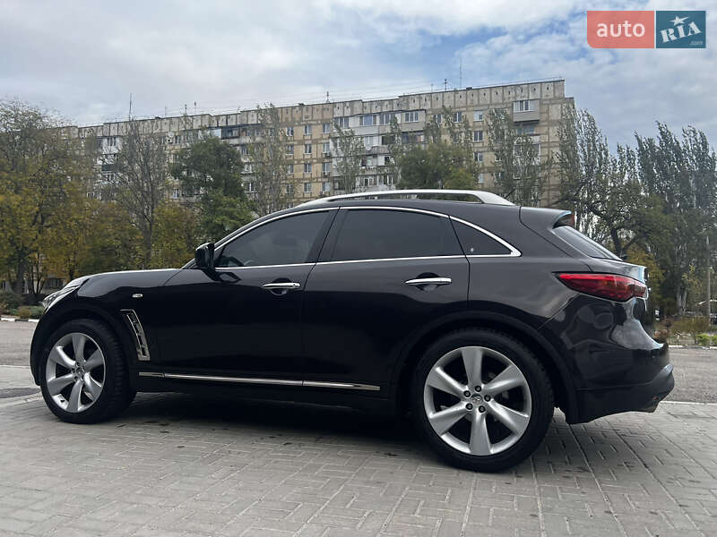 Внедорожник / Кроссовер Infiniti FX 35 2009 в Запорожье