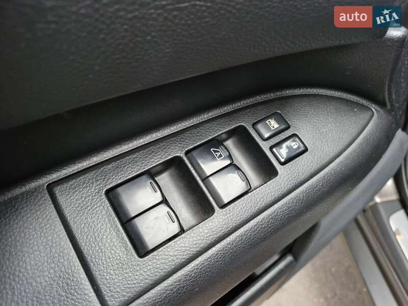 Внедорожник / Кроссовер Infiniti FX 35 2007 в Киеве фото 16 Внедорожник / Кроссовер Infiniti FX 35 2007 в Киеве