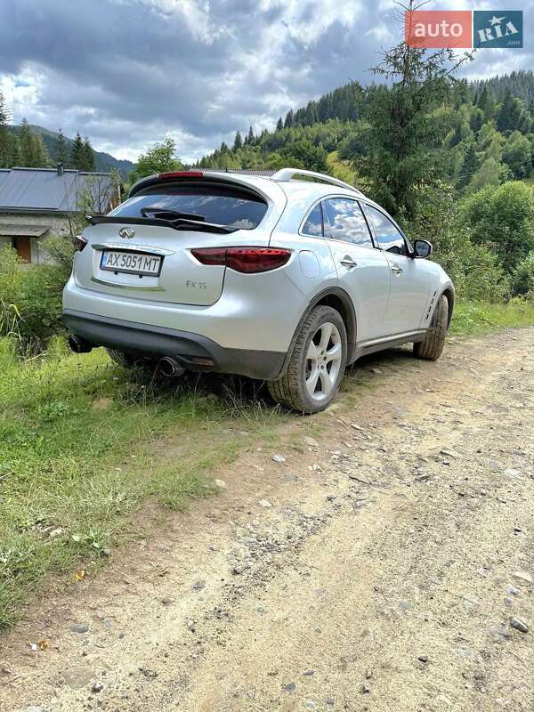 Внедорожник / Кроссовер Infiniti FX 35 2010 в Черкассах