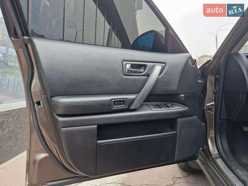 Внедорожник / Кроссовер Infiniti FX 35 2007 в Киеве фото 11 Внедорожник / Кроссовер Infiniti FX 35 2007 в Киеве
