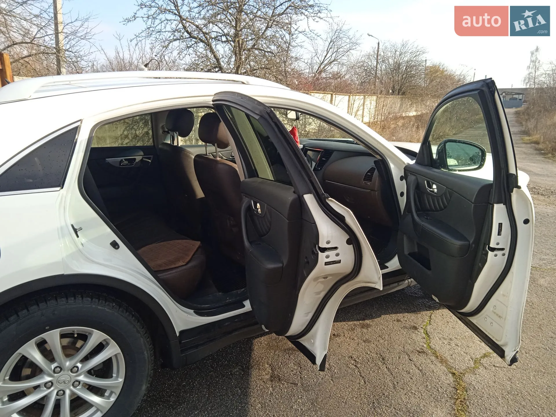 2011 Infiniti FX - мініатюра 24