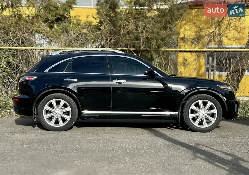 Infiniti FX 35