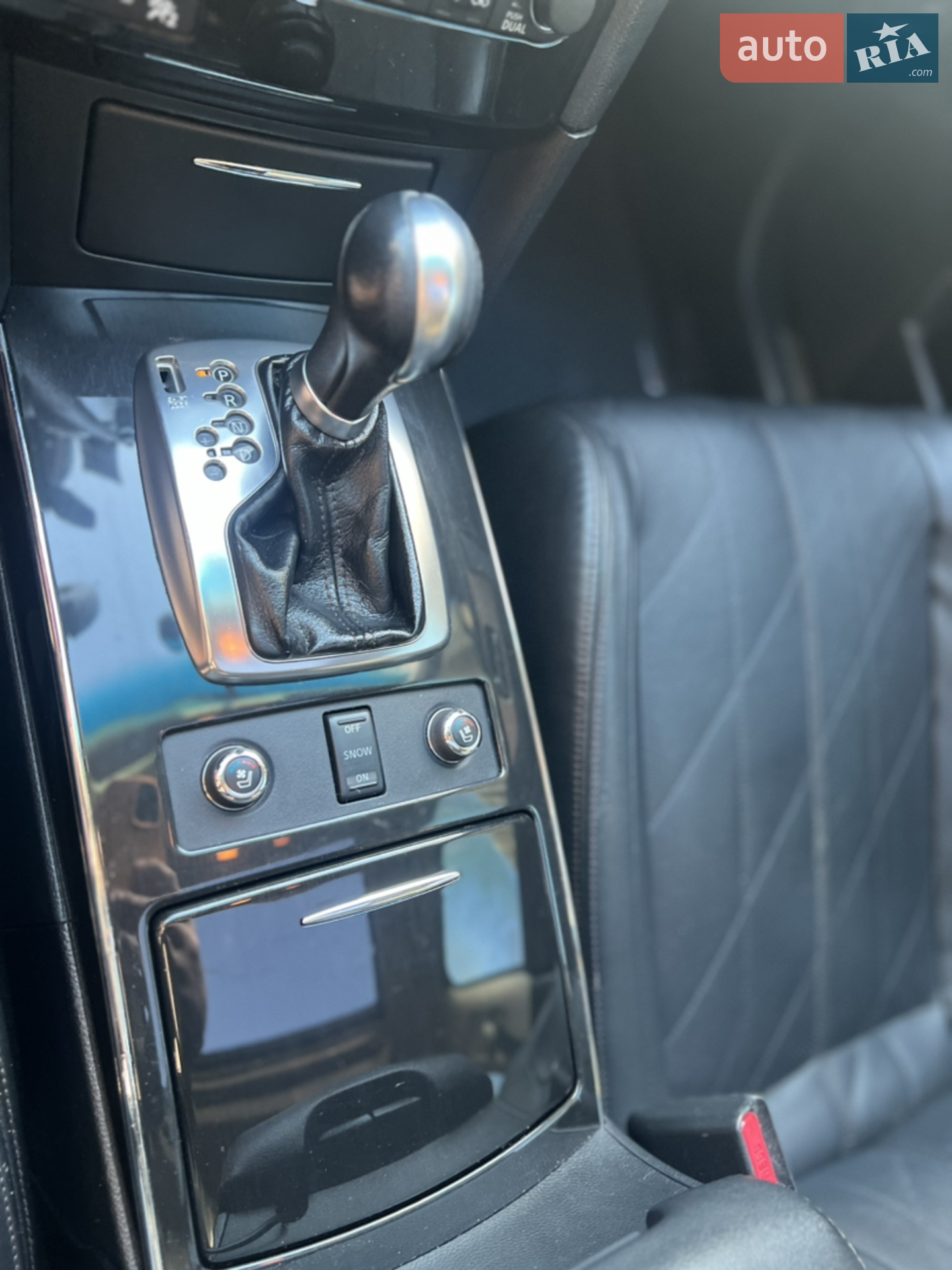 2011 Infiniti FX - мініатюра 6