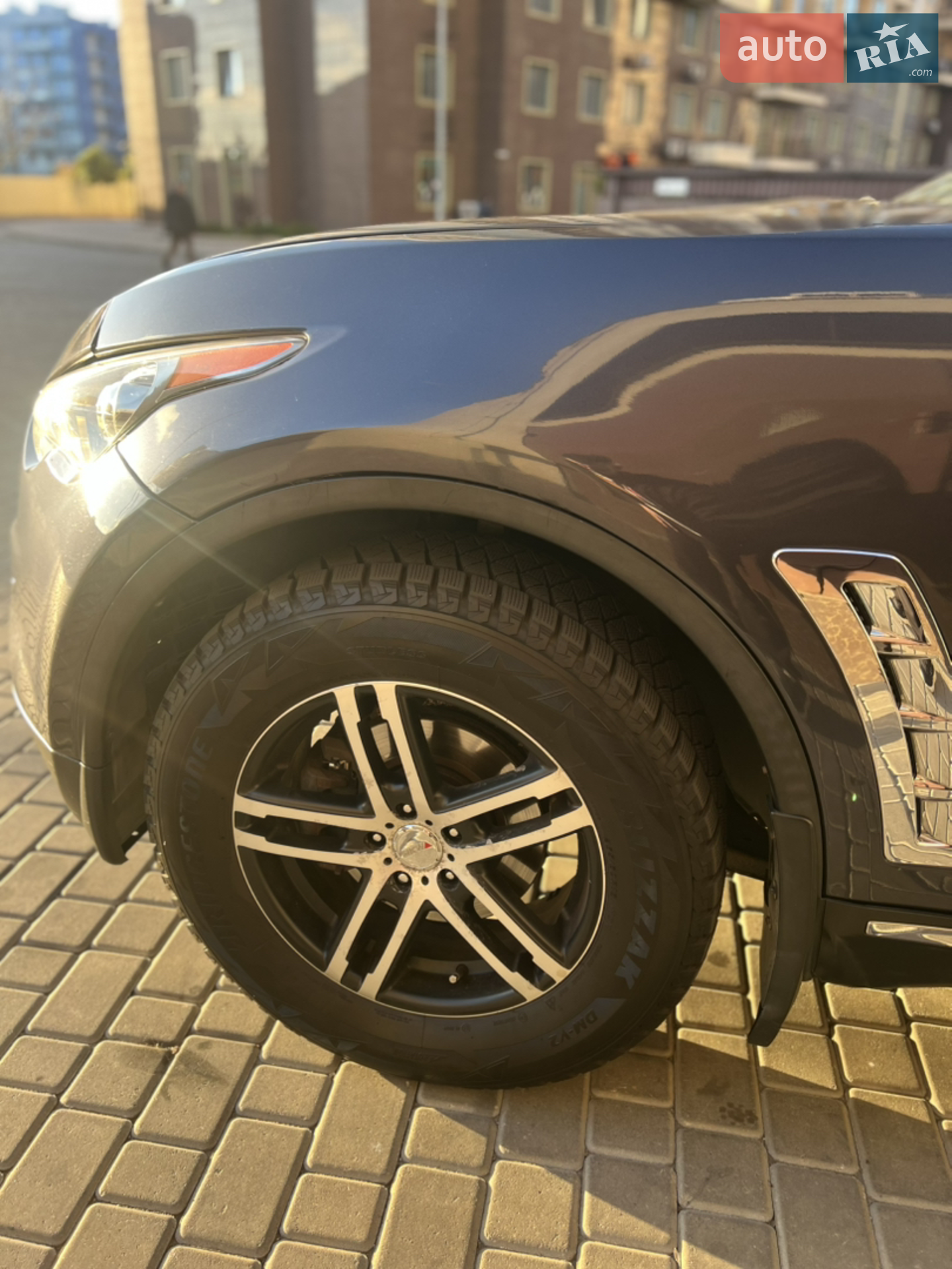 2011 Infiniti FX - мініатюра 10