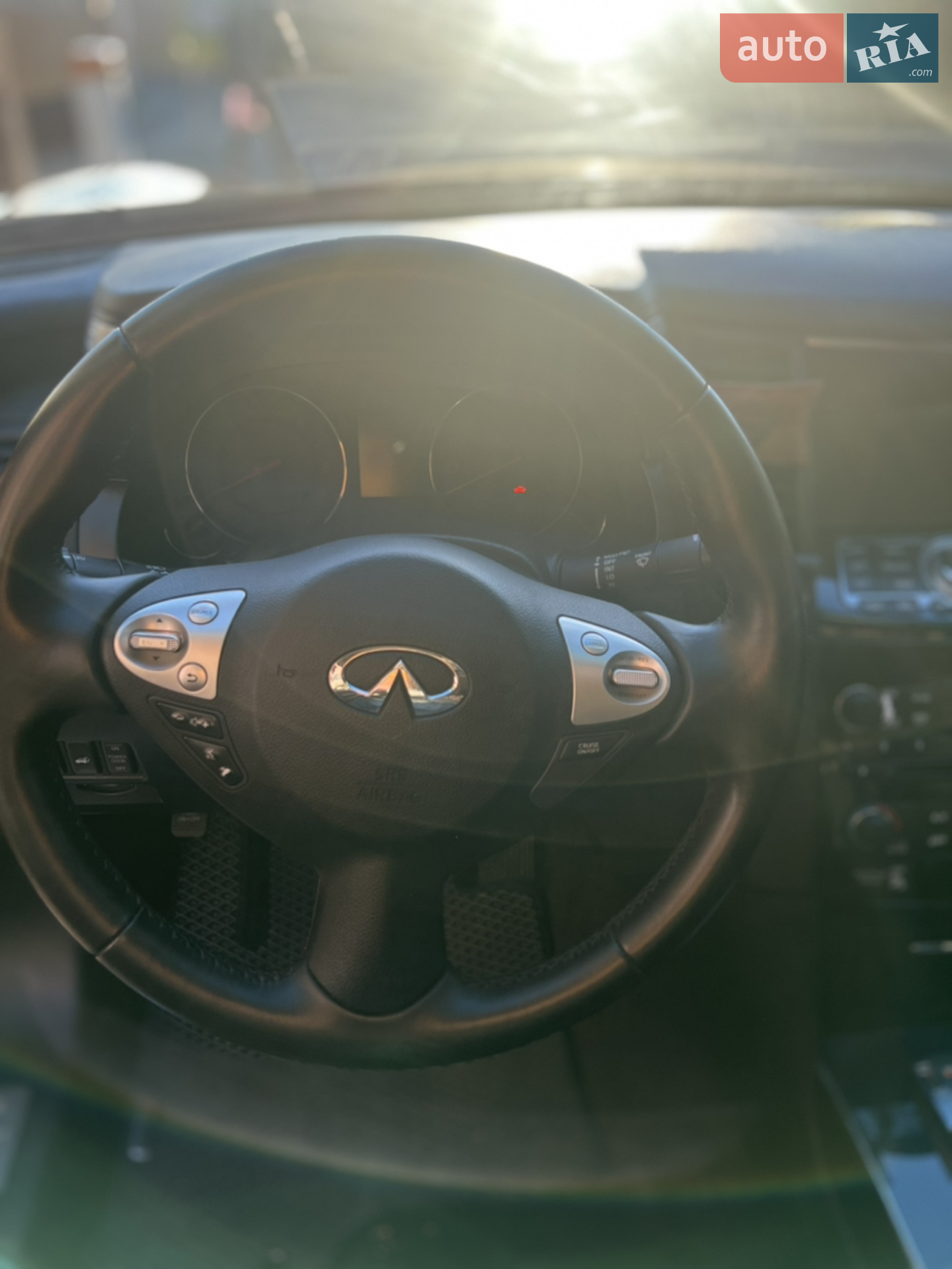 2011 Infiniti FX - мініатюра 13