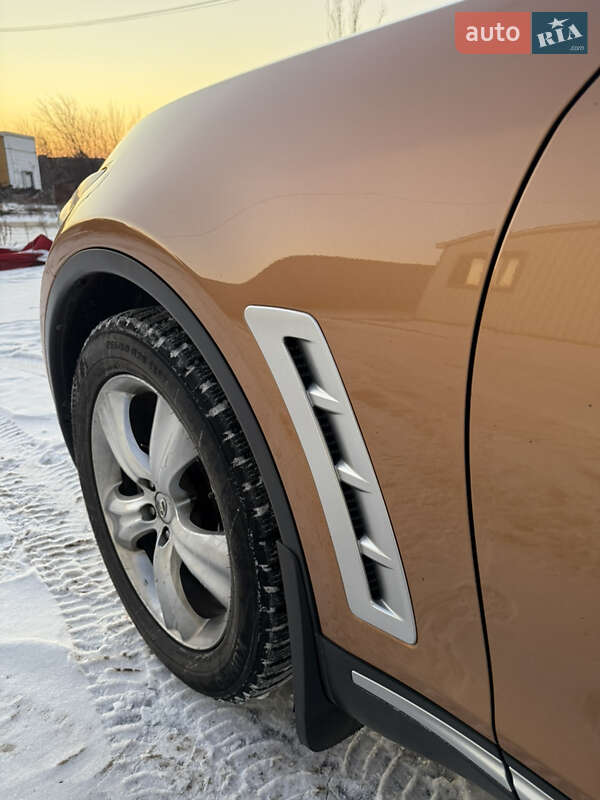 Внедорожник / Кроссовер Infiniti FX 35 2008 в Кривом Роге