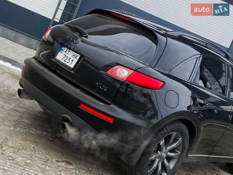 Внедорожник / Кроссовер Infiniti FX 35 2004 в Калуше
