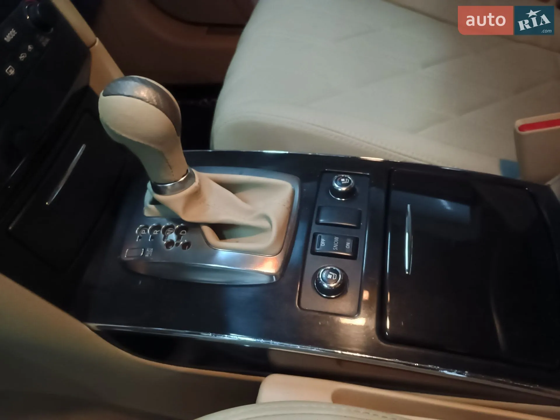 2010 Infiniti FX - мініатюра 20