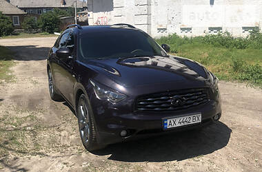 Позашляховик / Кросовер Infiniti FX 37 2011 в 