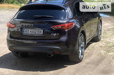 Позашляховик / Кросовер Infiniti FX 37 2011 в 