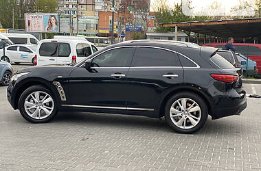 Хэтчбек Infiniti FX 37 2013 в 