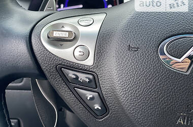 Хэтчбек Infiniti FX 37 2013 в 