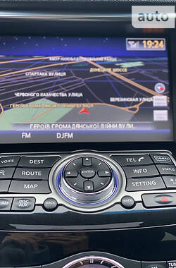 Хэтчбек Infiniti FX 37 2013 в 