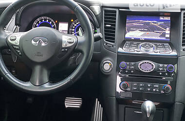 Хэтчбек Infiniti FX 37 2013 в 