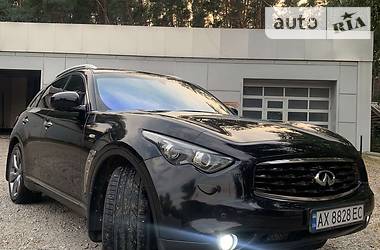 Внедорожник / Кроссовер Infiniti FX 37 2011 в 