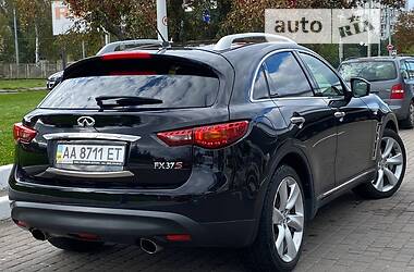 Внедорожник / Кроссовер Infiniti FX 37 2011 в Киеве