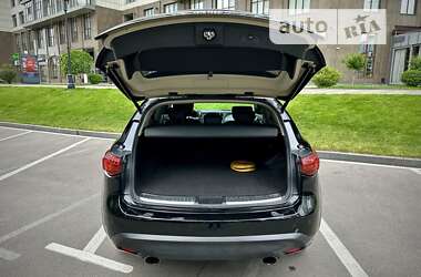 Внедорожник / Кроссовер Infiniti FX 37 2011 в 