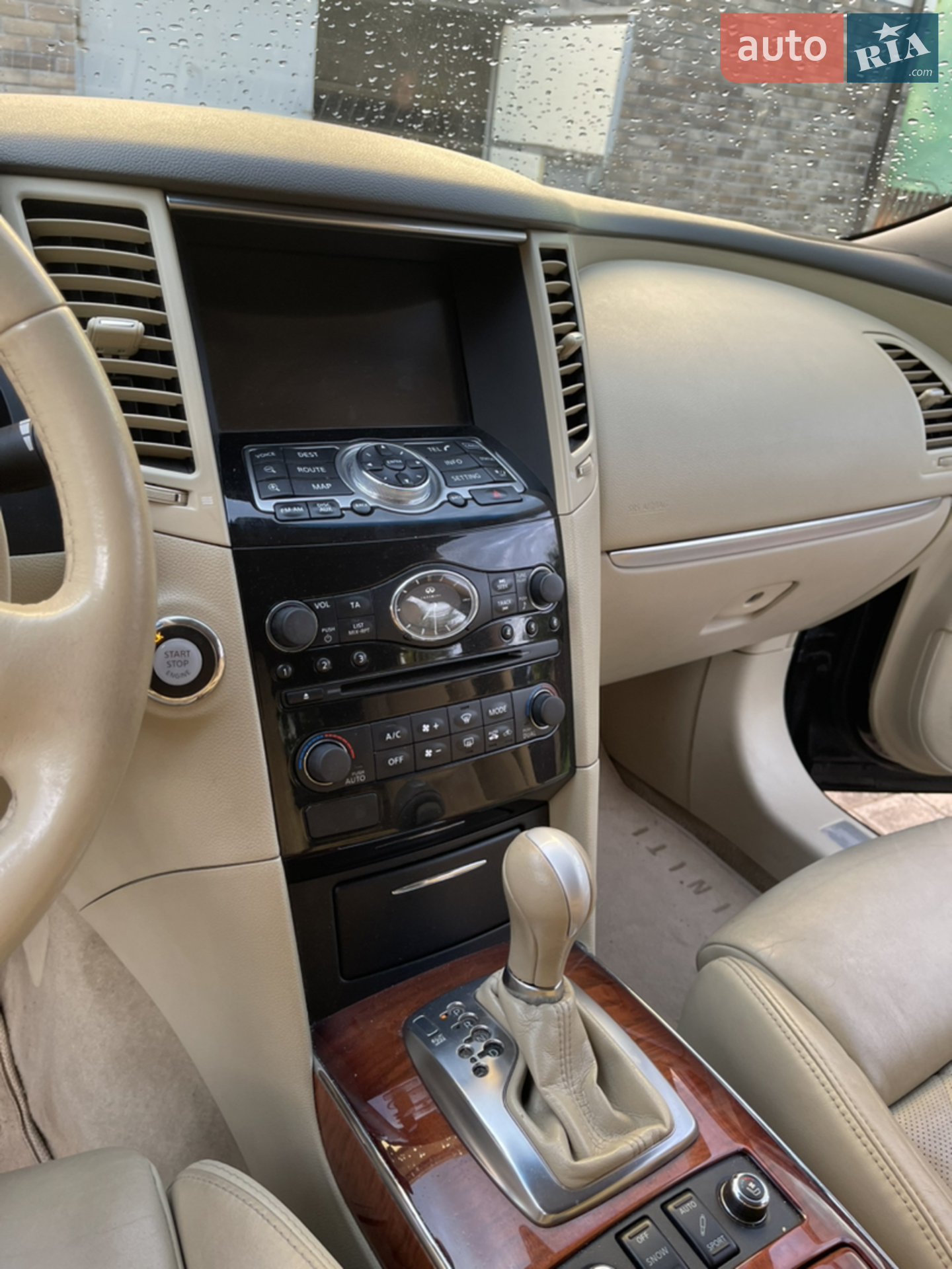 2011 Infiniti FX - мініатюра 17