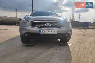 Позашляховик / Кросовер Infiniti FX 37 2010 в 