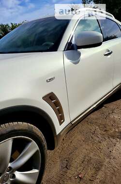 Позашляховик / Кросовер Infiniti FX 37 2012 в 