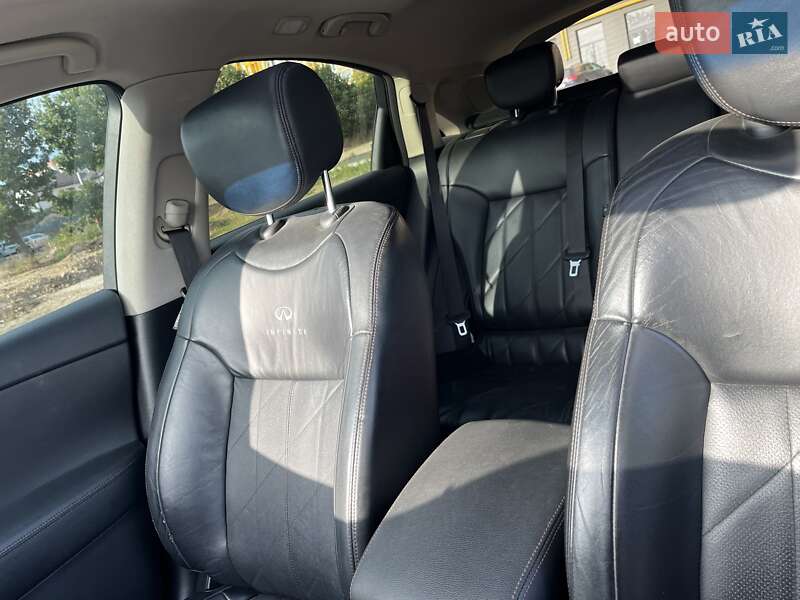 Позашляховик / Кросовер Infiniti FX 37 2012 в Вінниці