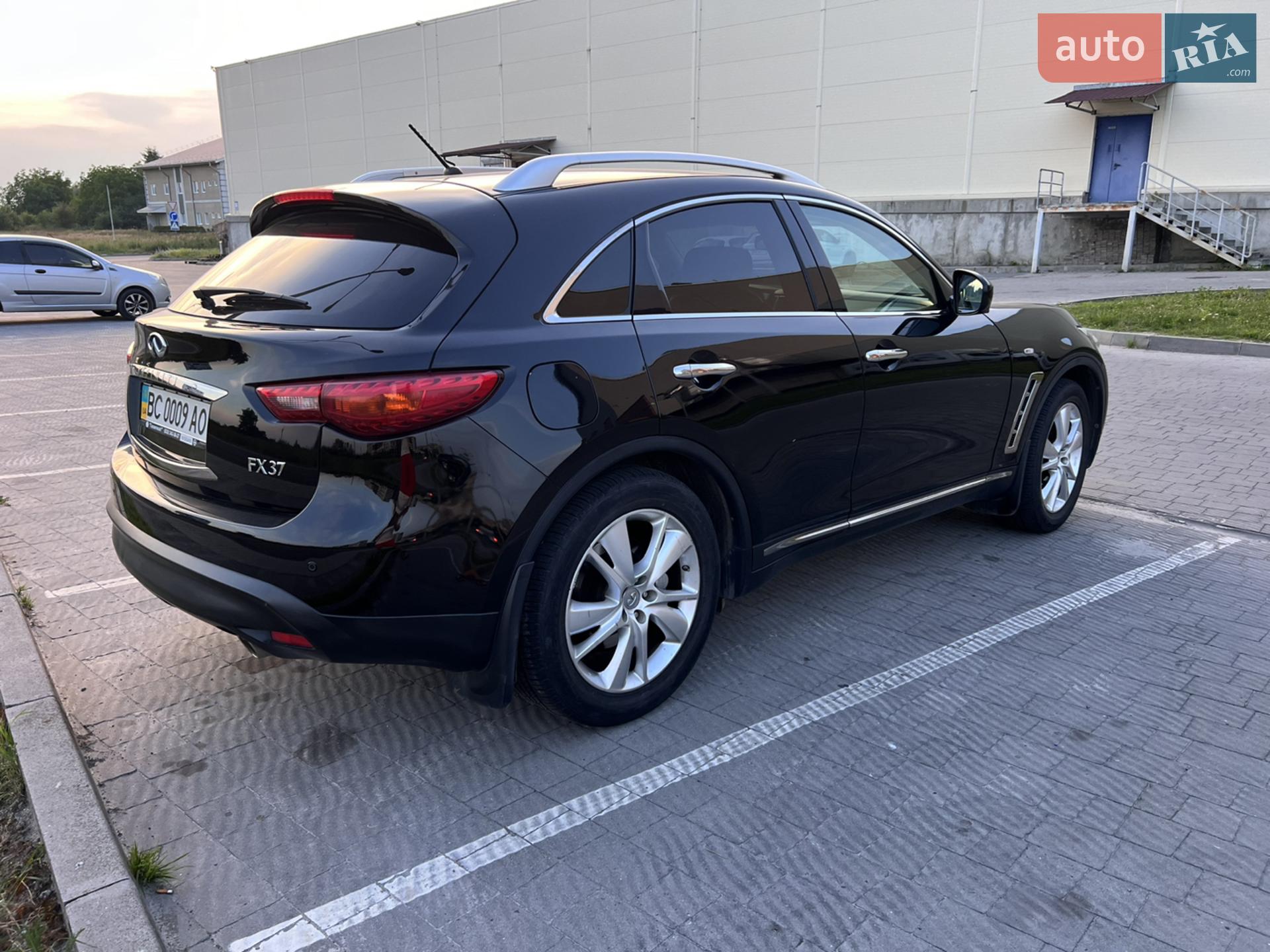 2012 Infiniti FX - мініатюра 8
