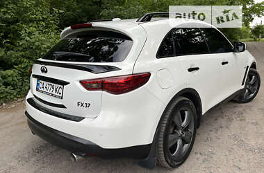 Позашляховик / Кросовер Infiniti FX 37 2013 в Смілі