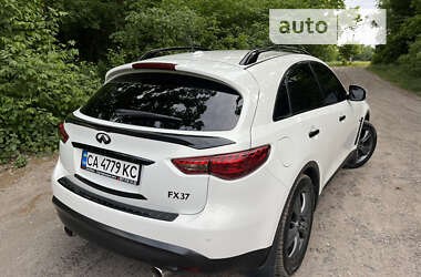 Позашляховик / Кросовер Infiniti FX 37 2013 в Смілі