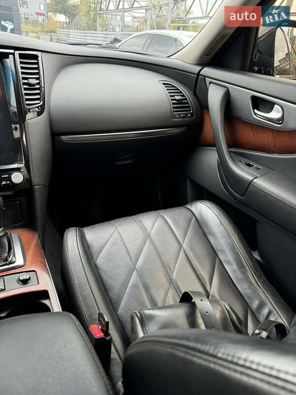 Внедорожник / Кроссовер Infiniti FX 37 2012 в Кривом Роге