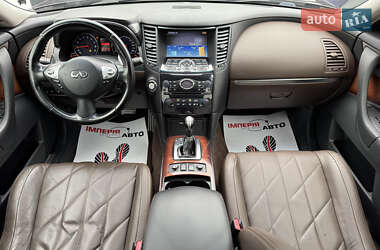 Внедорожник / Кроссовер Infiniti FX 37 2010 в Киеве