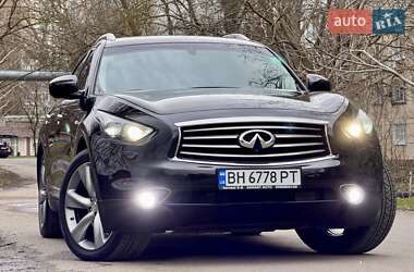 Внедорожник / Кроссовер Infiniti FX 37 2012 в 