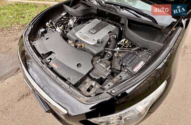 Внедорожник / Кроссовер Infiniti FX 37 2012 в 
