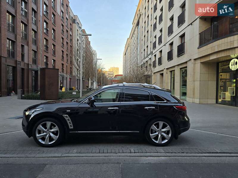 Позашляховик / Кросовер Infiniti FX 37 2012 в Івано-Франківську