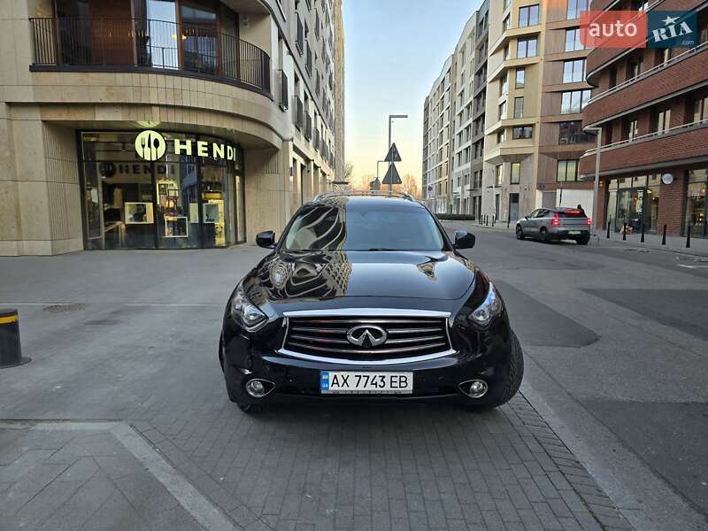 Позашляховик / Кросовер Infiniti FX 37 2012 в Івано-Франківську