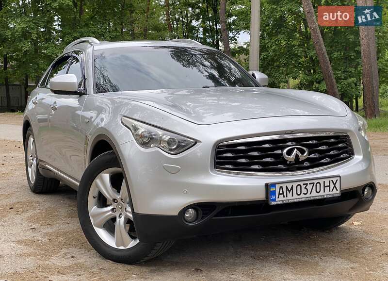 Позашляховик / Кросовер Infiniti FX 37 2010 в Житомирі