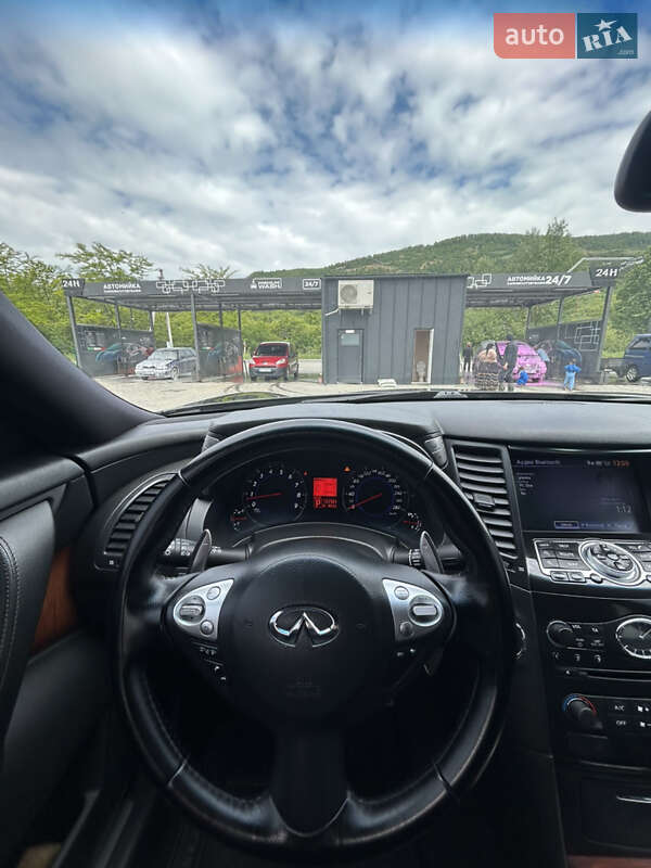 Позашляховик / Кросовер Infiniti FX 37 2011 в Києві