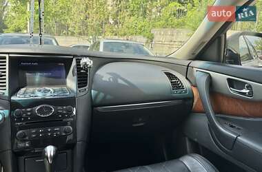 Внедорожник / Кроссовер Infiniti FX 37 2013 в 