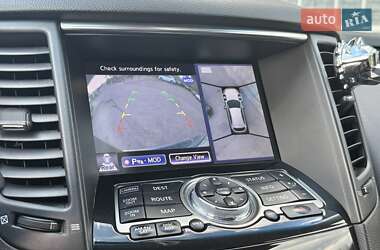 Внедорожник / Кроссовер Infiniti FX 37 2013 в 