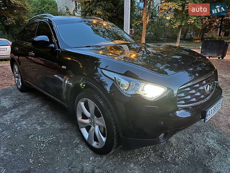 Позашляховик / Кросовер Infiniti FX 37 2011 в Харкові