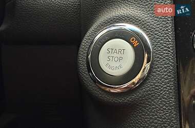 Внедорожник / Кроссовер Infiniti FX 37 2013 в 