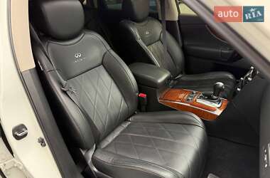 Внедорожник / Кроссовер Infiniti FX 37 2013 в 