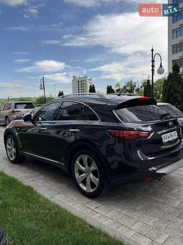 Позашляховик / Кросовер Infiniti FX 37 2010 в Києві