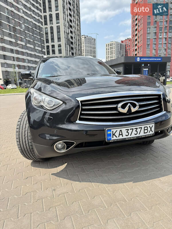 Позашляховик / Кросовер Infiniti FX 37 2012 в Києві